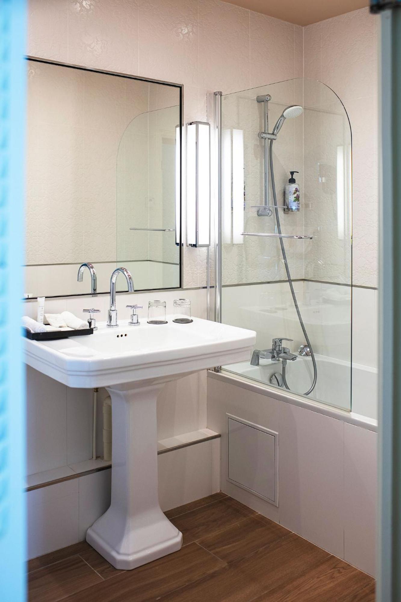 Hotel & Spa Le Grand Monarque, BW Premier Collection Chartres Ngoại thất bức ảnh